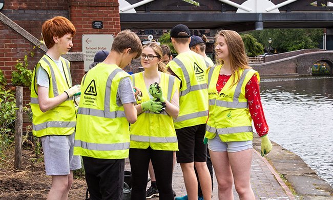 young people by birmingham canal